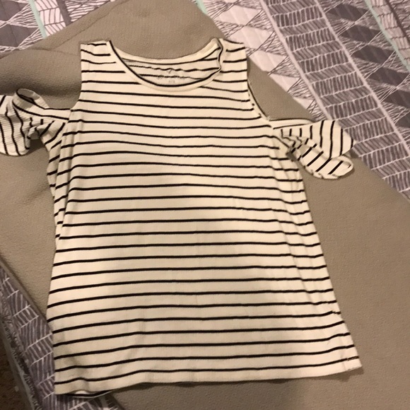 American Eagle Outfitters Tops - AE stripped cold shoulder top
